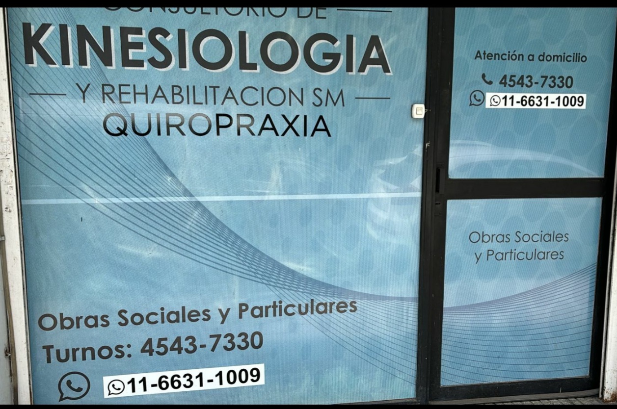 Fachada del consultorio en Manzanares 3960